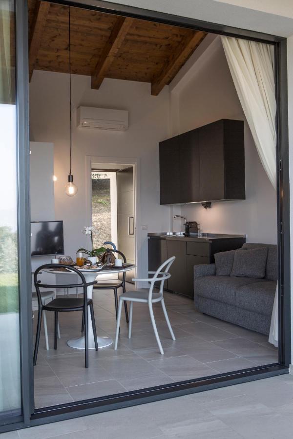 Montelabbate La Maggiolina Country House מראה חיצוני תמונה