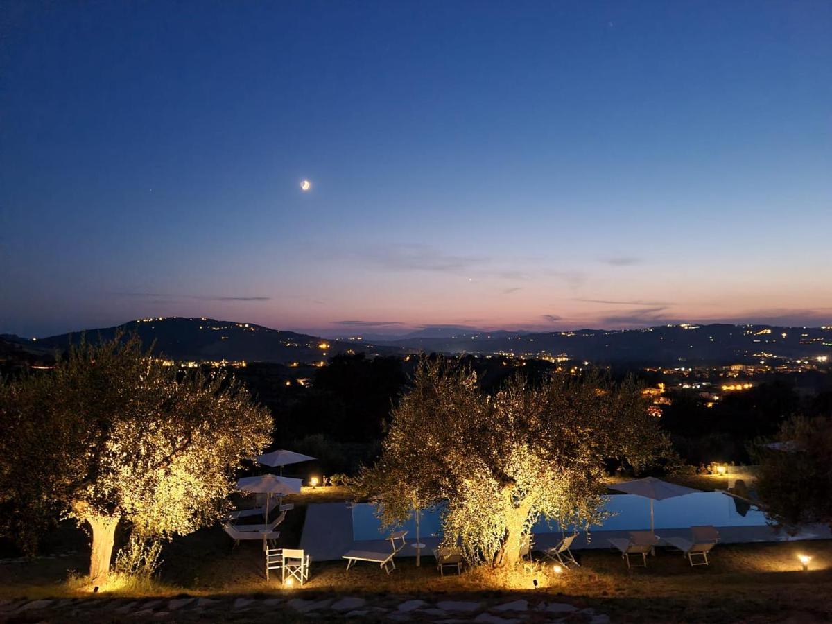 Montelabbate La Maggiolina Country House מראה חיצוני תמונה