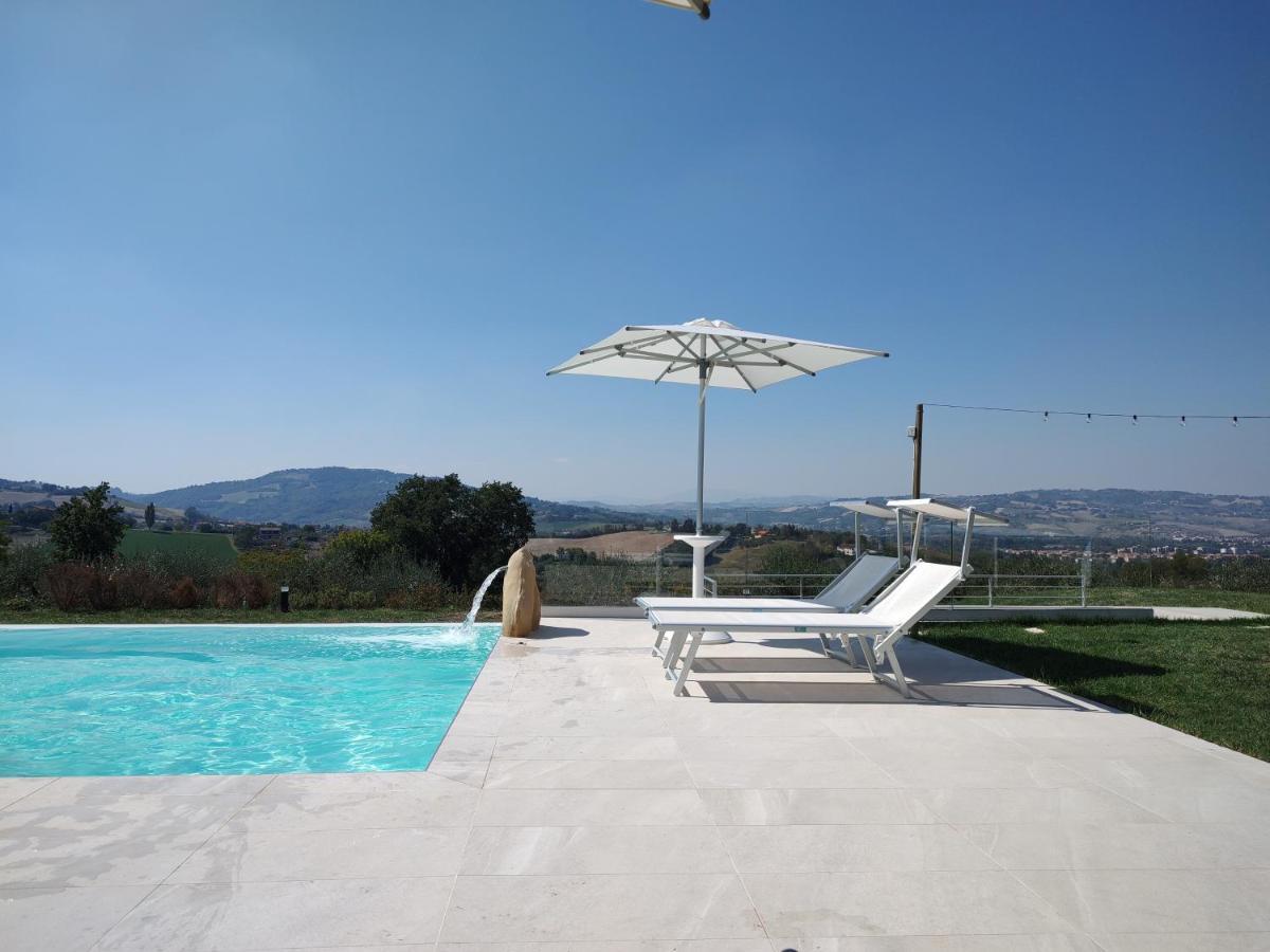 Montelabbate La Maggiolina Country House מראה חיצוני תמונה