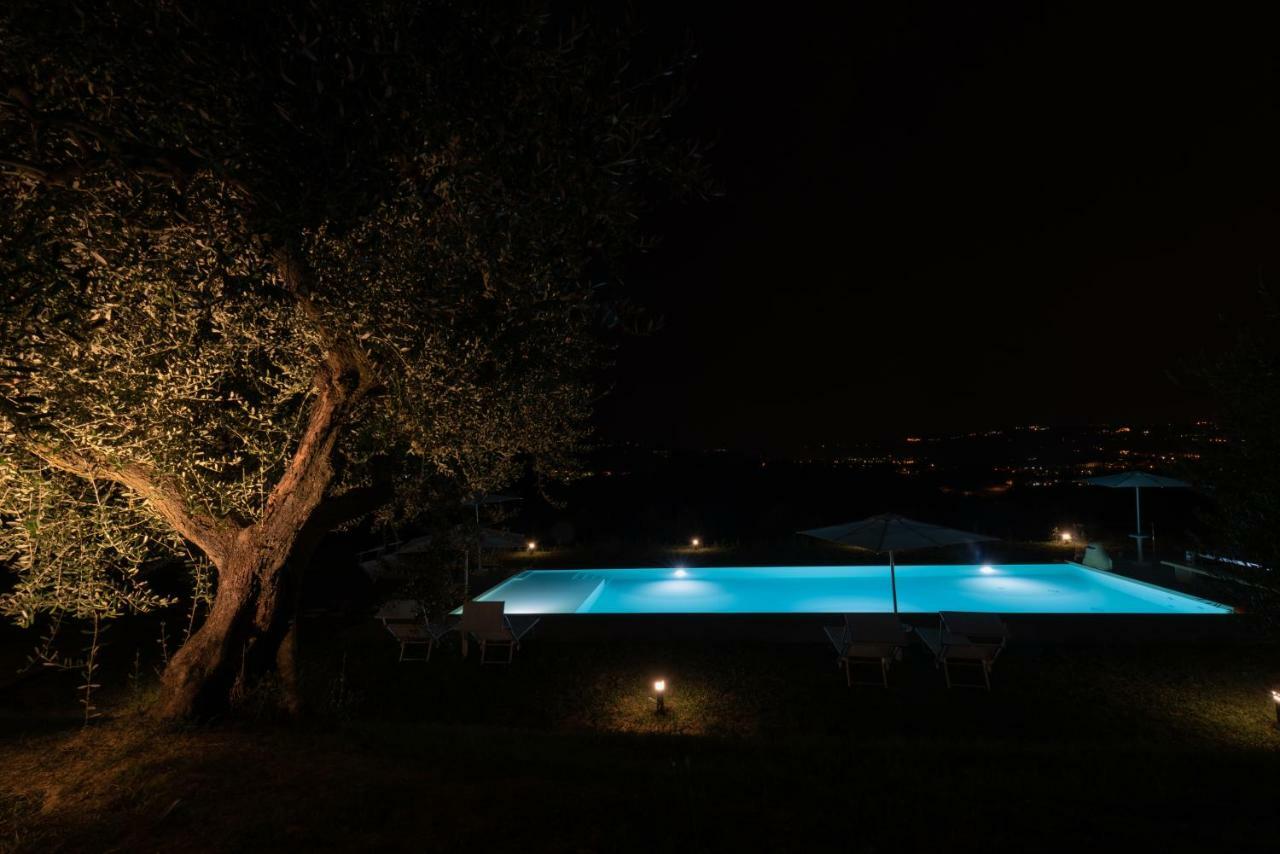 Montelabbate La Maggiolina Country House מראה חיצוני תמונה