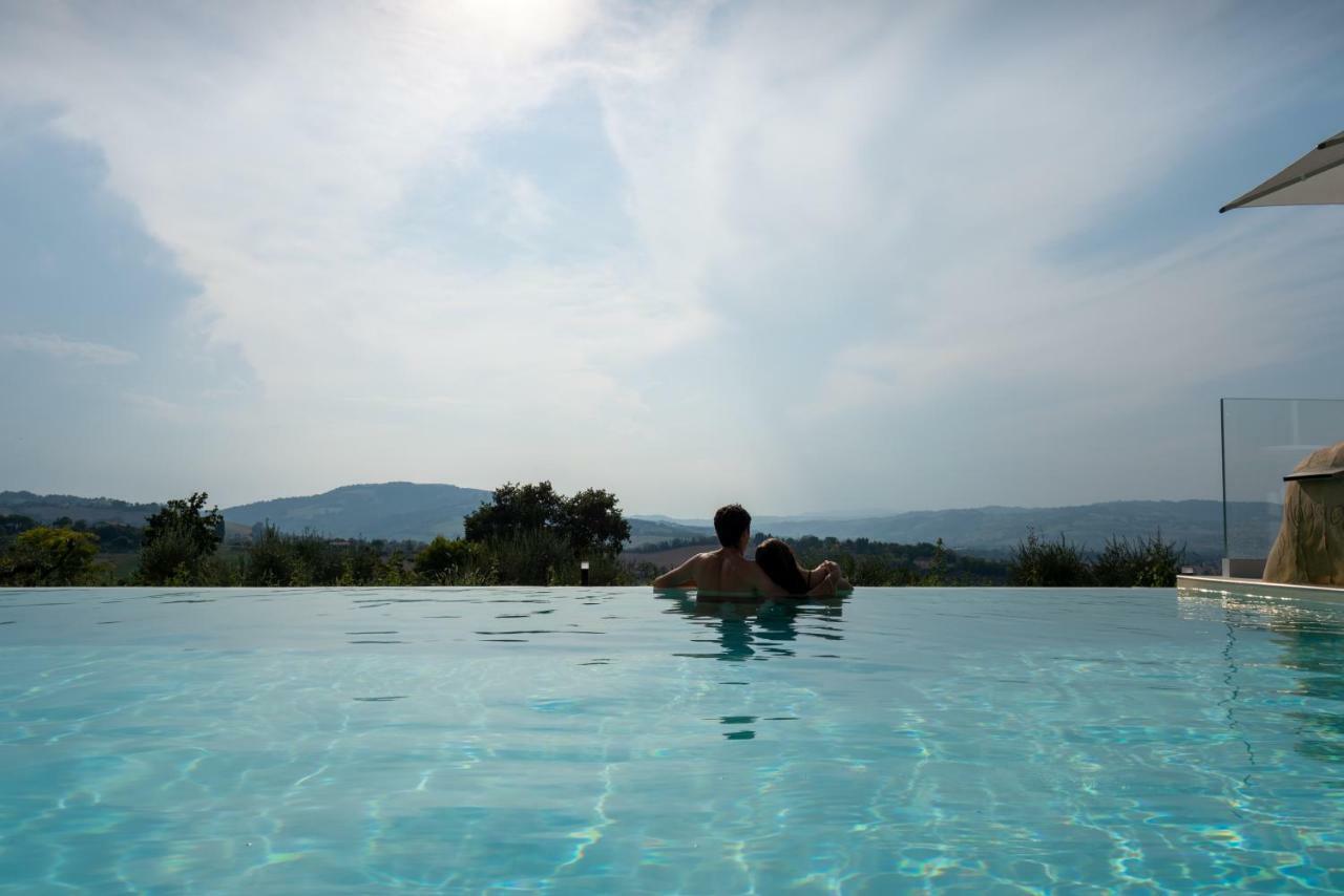 Montelabbate La Maggiolina Country House מראה חיצוני תמונה