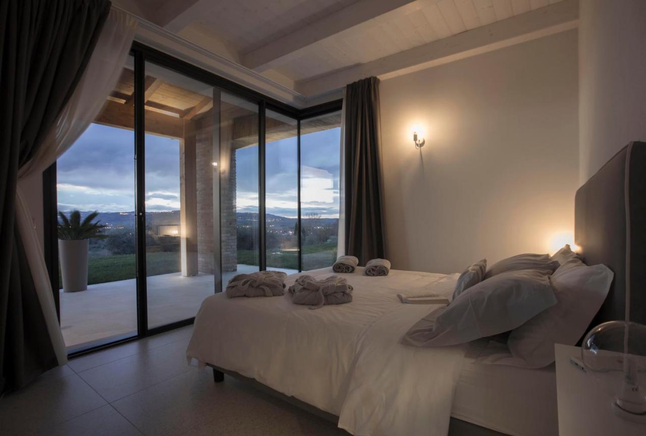 Montelabbate La Maggiolina Country House מראה חיצוני תמונה