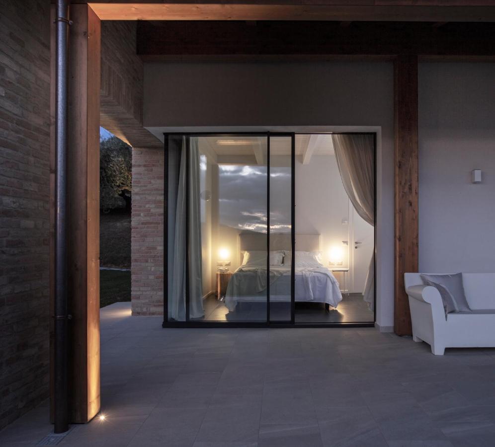 Montelabbate La Maggiolina Country House מראה חיצוני תמונה